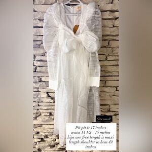 Lisitcle white Maxi dress